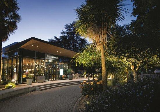 student restaurant rennes evening